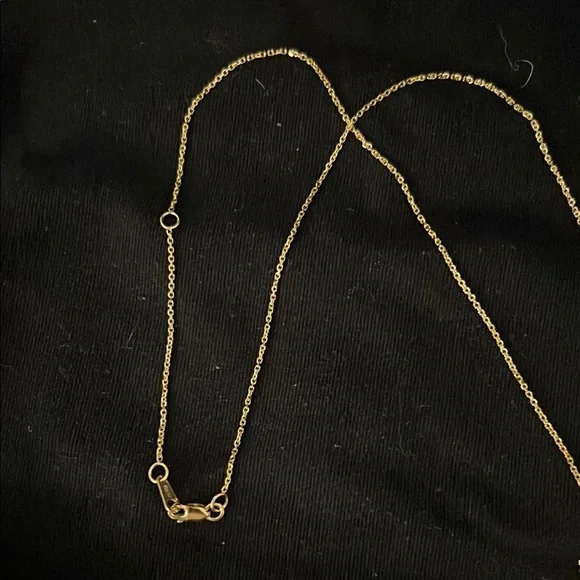 Elegant Gold Necklace - Picture 2 of 3